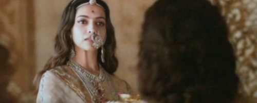 ������� ����������� �������� Padmaavati 2018 33766alsh3er.png